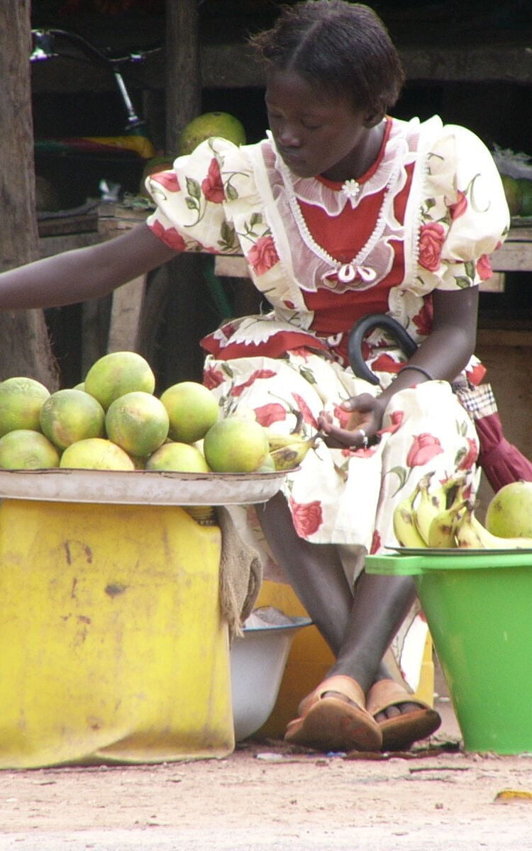 Vendeuse de mangues au Sénégal