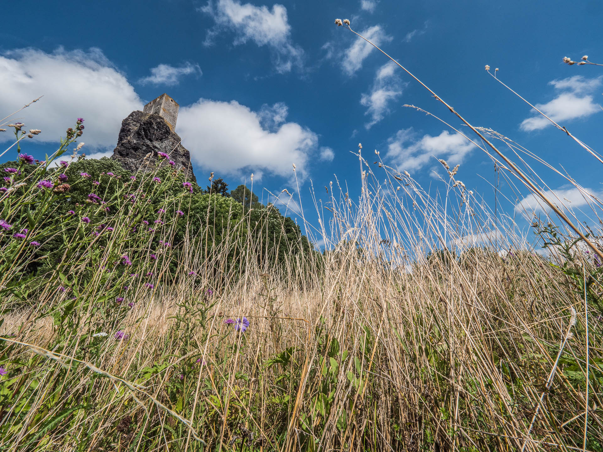 paradis tchèque château de Trosky