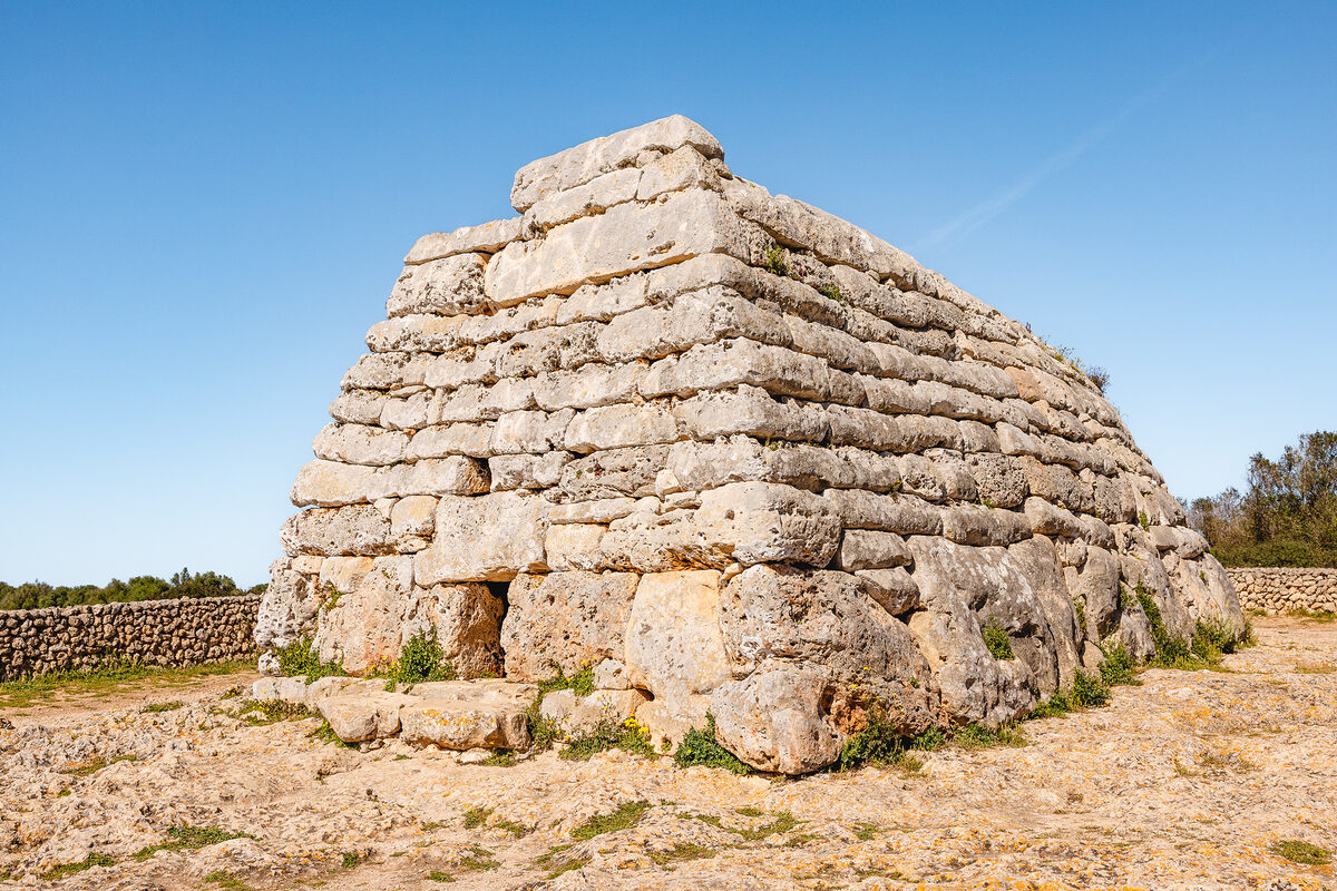 Naveta d'es Tudons minorque