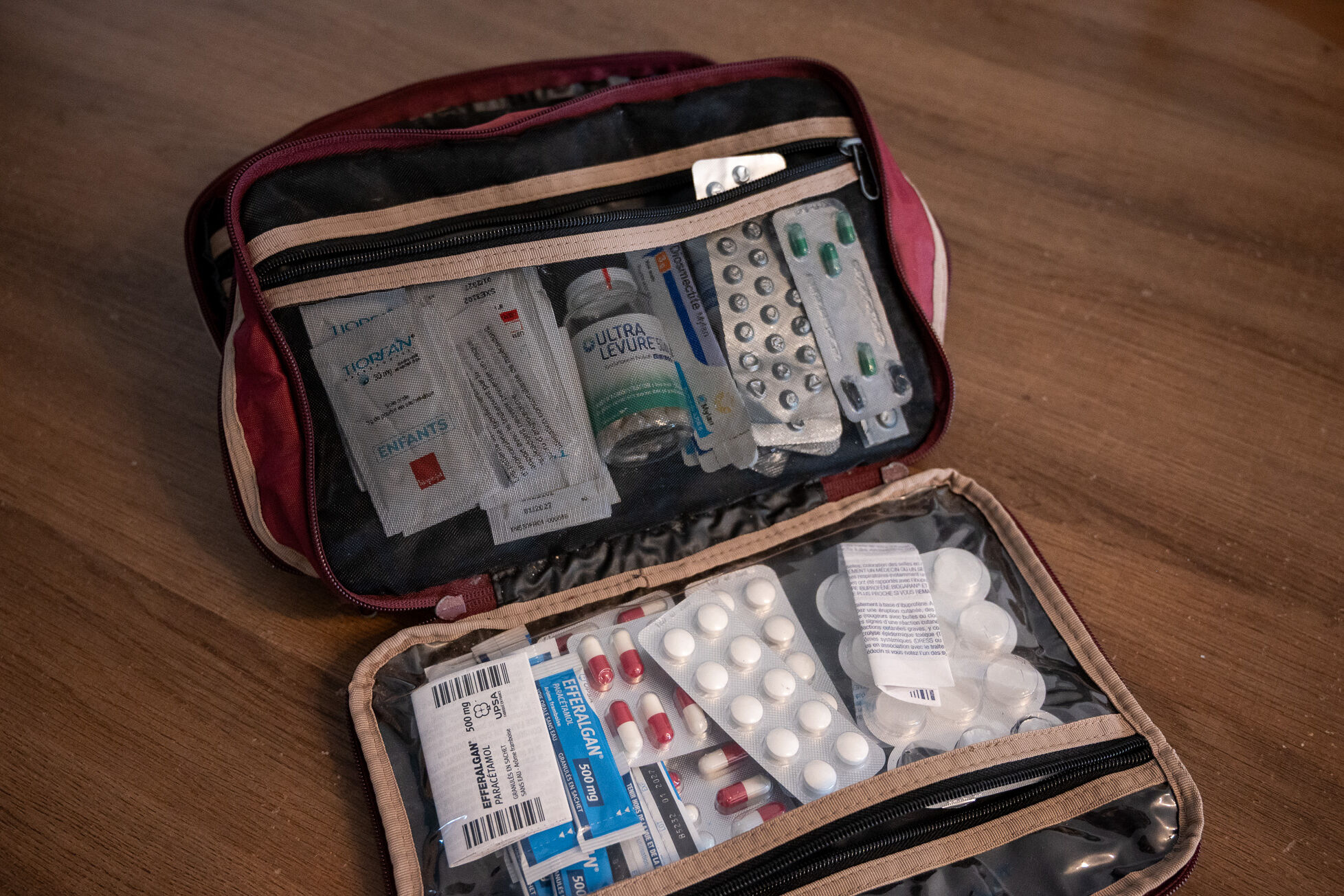 Trousse à pharmacie de voyage : checklist complète et conseils de prévention santé 11 préparer trousse pharmacie voyage